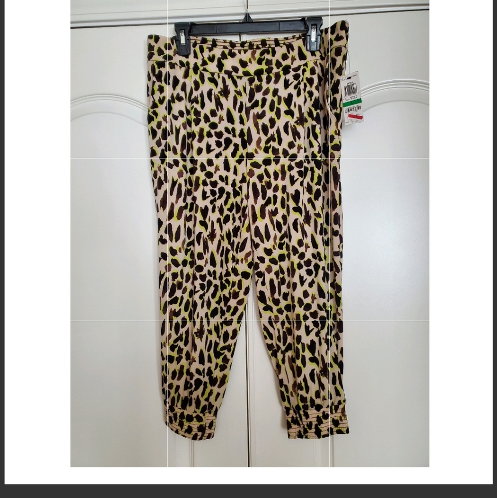 Capris pants